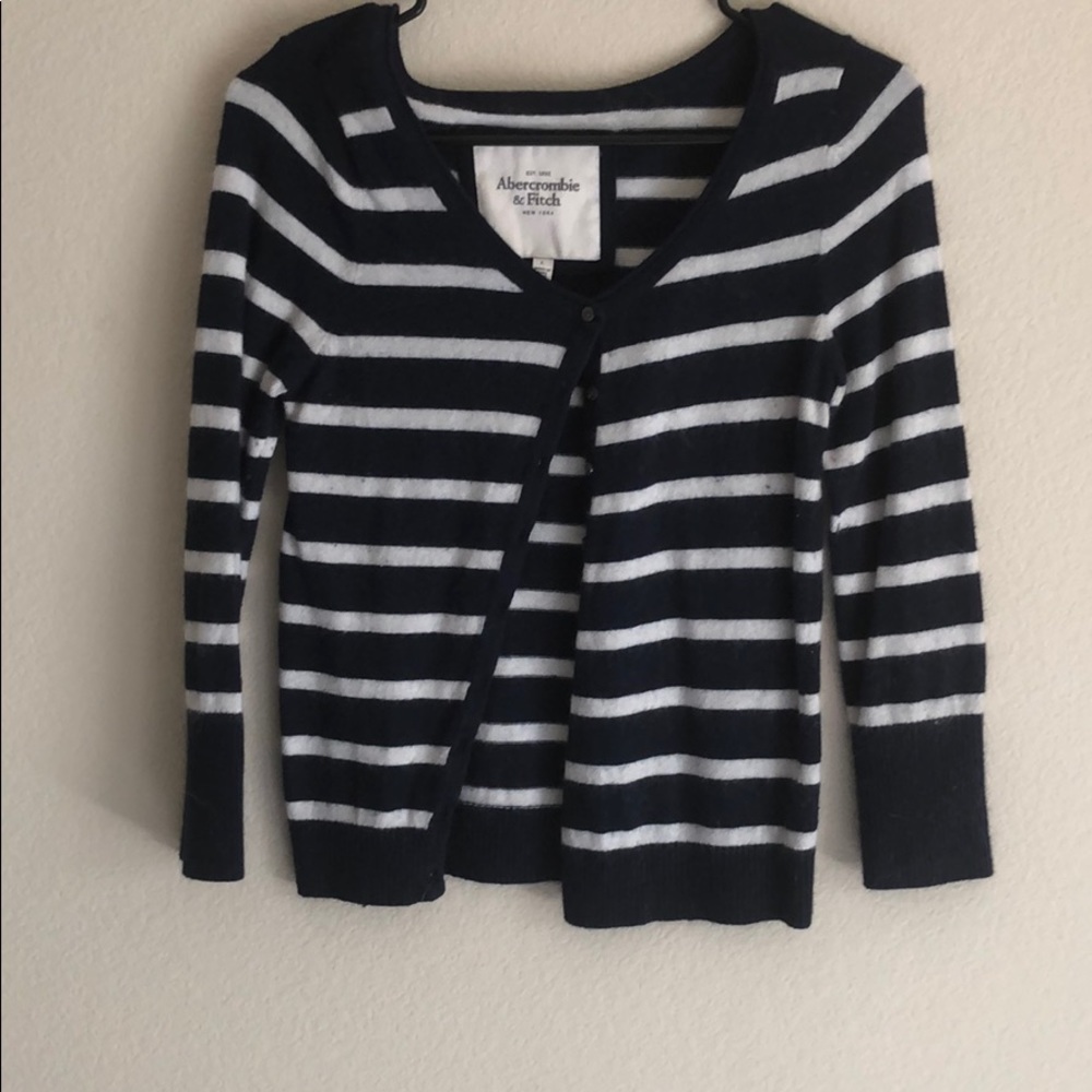 Abercrombie and Fitch Women’s Sweater